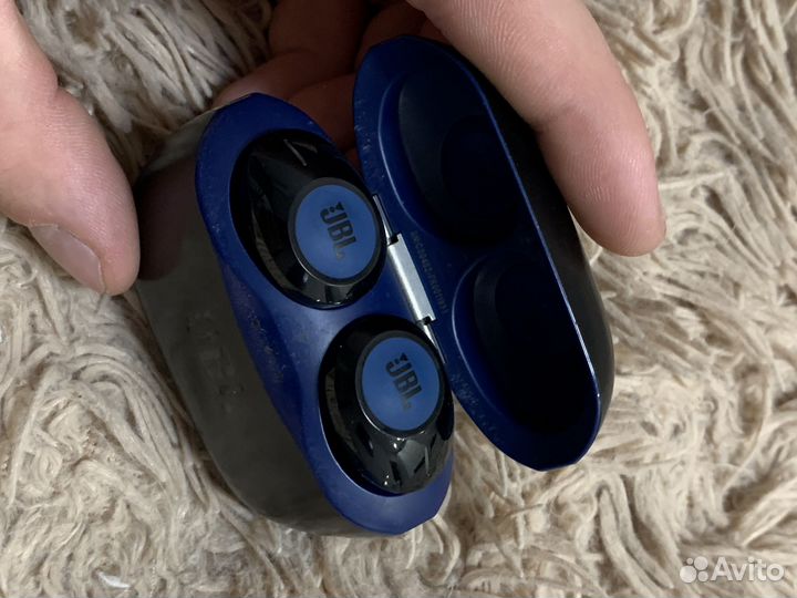 JBL беспроводные наушники