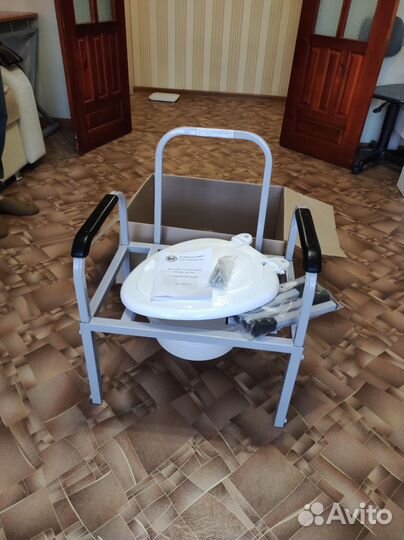 Кресло туалет для инвалидов новое
