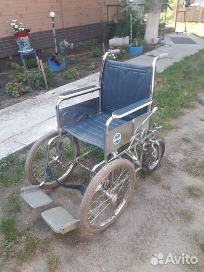 Инвалидная коляска