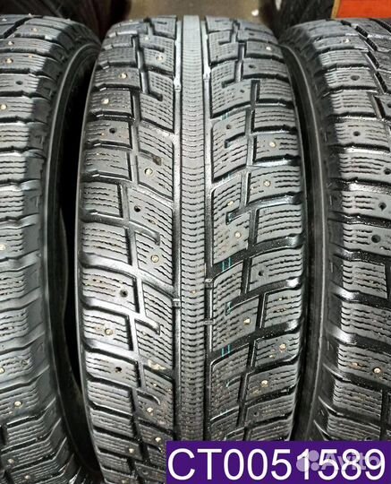 Kumho I'Zen KW22 235/65 R17 96T