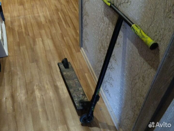 Трюковой самокат