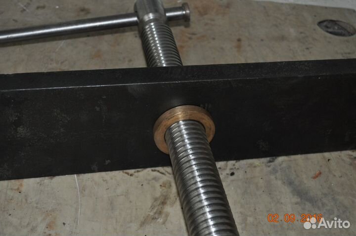 Пресс для выжимки винограда, других фруктов