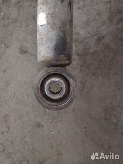 Стойки Lexus ls430/ Toyota Celsior