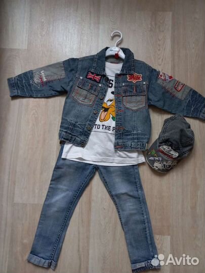 Куртка джинсовая