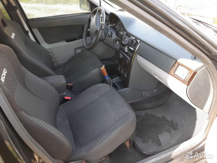 LADA Priora 1.6 МТ, 2010, 356 900 км