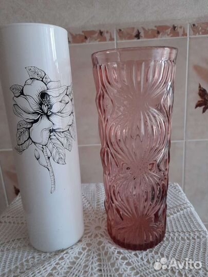 Вазы из молочного и карамельного стекла,Неман