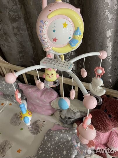 Мобиль в кроватку музыкальный