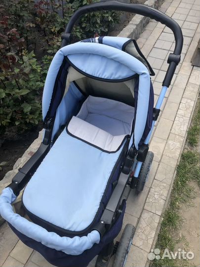 Прогулочная детская коляска