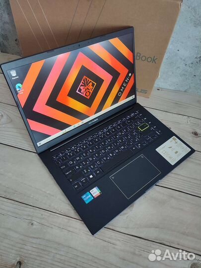 Топовый Asus VivoBook 14 IPS i5-1135G7/8GB/512SSD