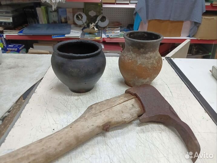 Корчаги,сливочнмки,тарелки,кринки