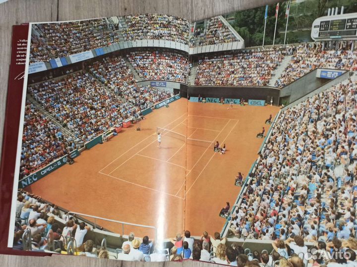 Tenisia. Cesko-slovensky tennis a svet