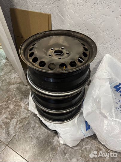 Штампованные диски r16