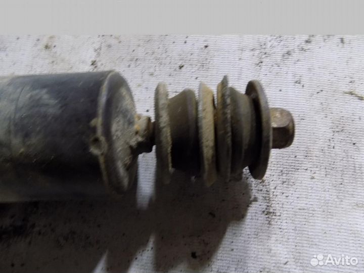 Амортизатор задний Pajero/Montero (V8, V9) 2007