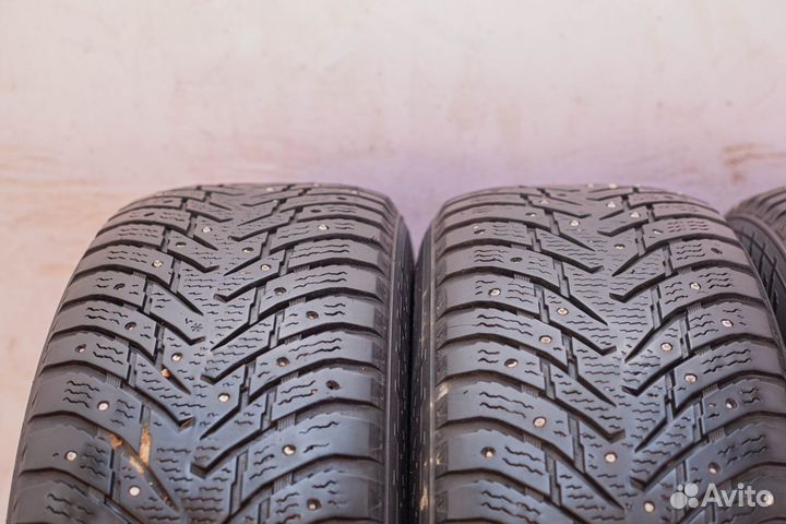 Nokian Tyres Hakkapeliitta 8 SUV 235/65 R17 108T