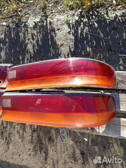 Задние фонари Toyota Chaser 90