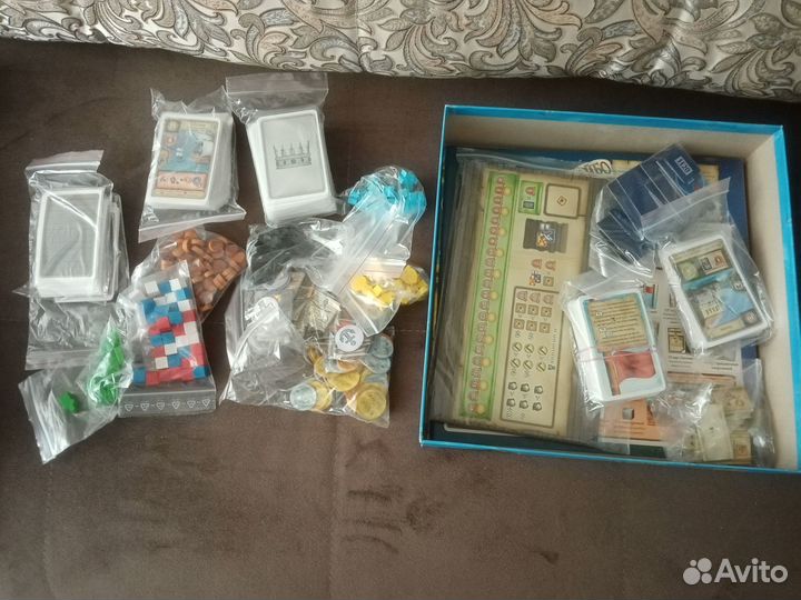 Настольная игра Оскверненный Грааль и Маракайбо