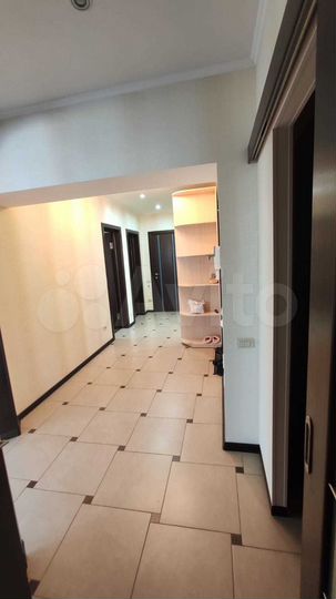 3-к. квартира, 110 м², 5/6 эт.