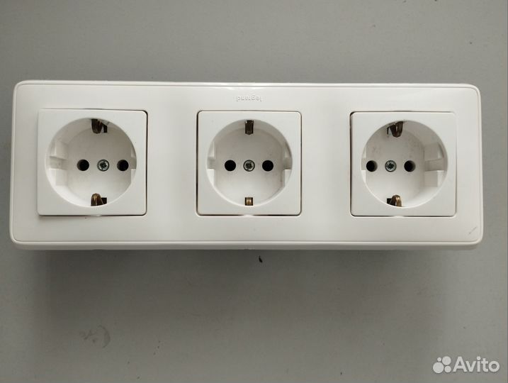 Розетки встраиваемые бу