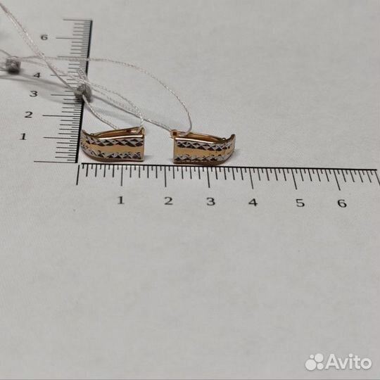 Золотые серьги