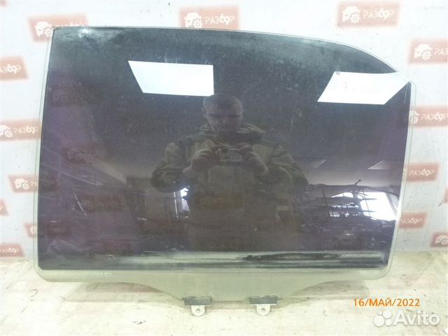 Стекло двери заднее левое Mitsubishi Lancer CS1A