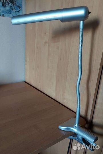 Лампа настольная