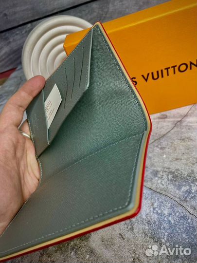 Обложка на паспорт louis vuitton