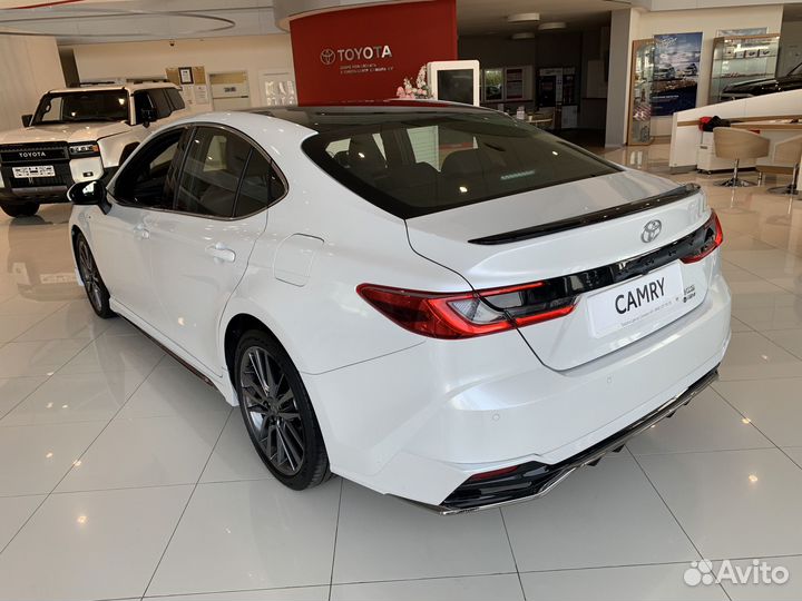 Toyota Camry 2.0 CVT, 2024