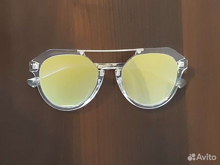 Солнцезащитные очки