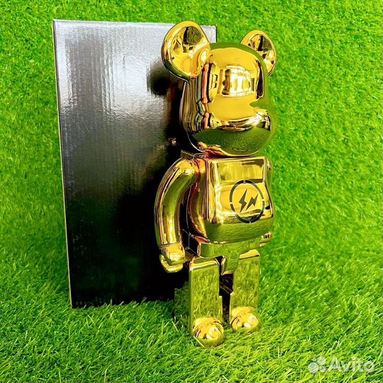 Bearbrick 30 см