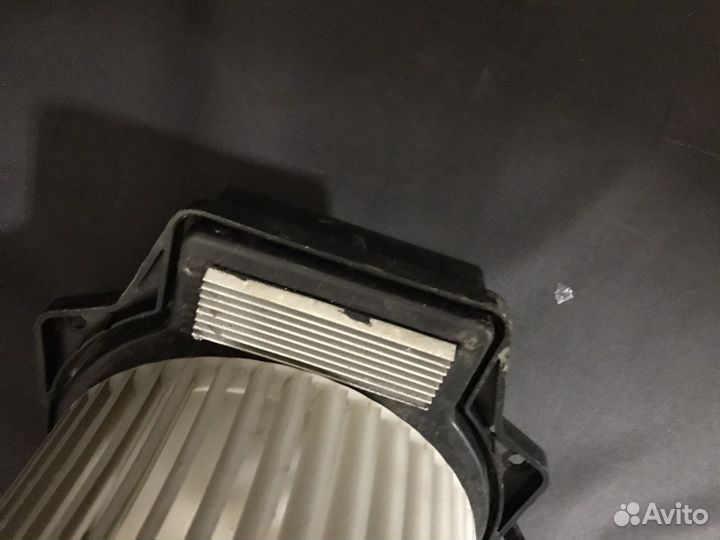 Моторчик печки Subaru Forester sg5