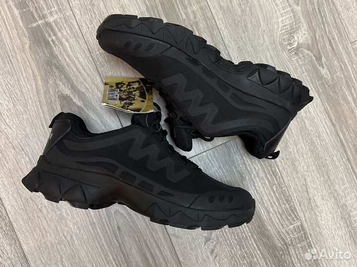 Кроссовки Магнум черные. Тактическая обувь