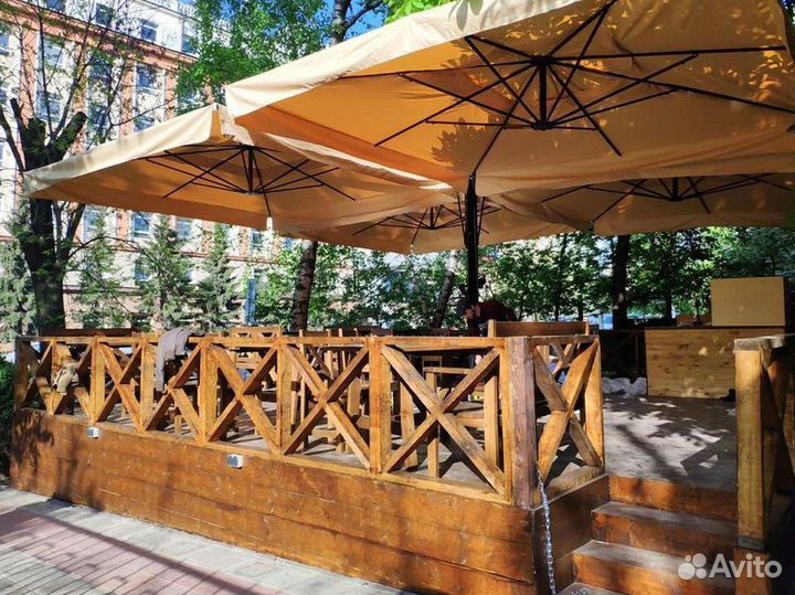 Уличный зонт для кафе