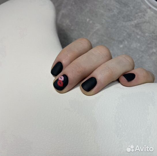 Услуги маникюра