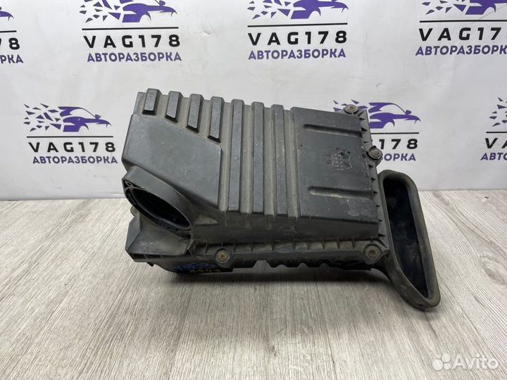 Корпус воздушного фильтра Skoda Superb cdva 3.6