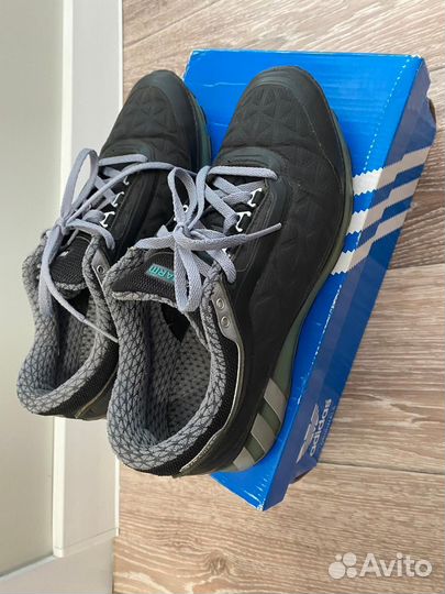 Кроссовки adidas