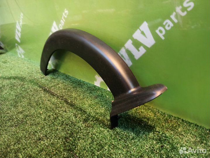 Накладка петли багажника левая Volvo S60 2