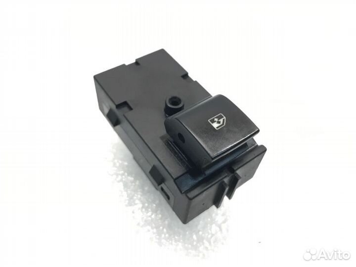 Кнопка стеклоподъемника задняя правая Chevrolet