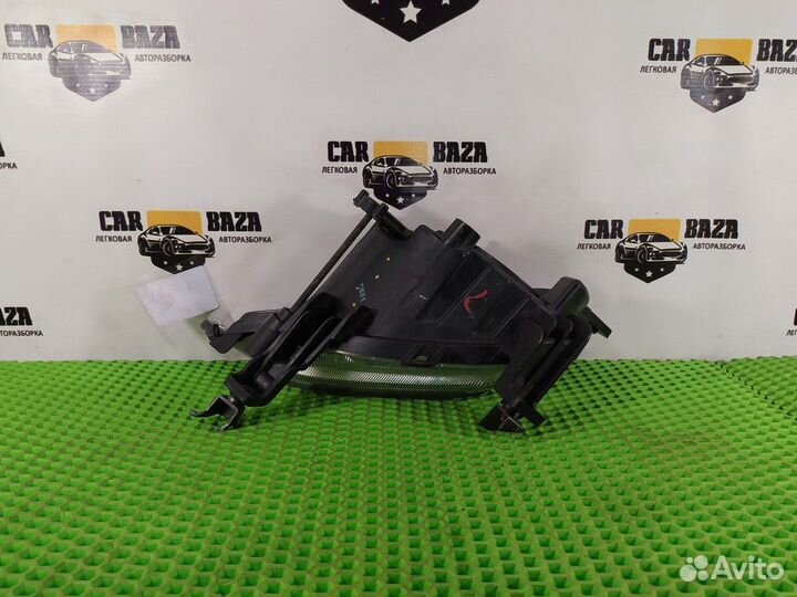 Фара противотуманная передняя левая L