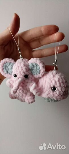 Вязаные игрушки ручной работы. Брелки-сувениры