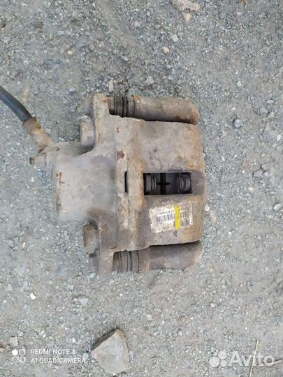 Суппорт передний Renault Logan 1 2007г б.у