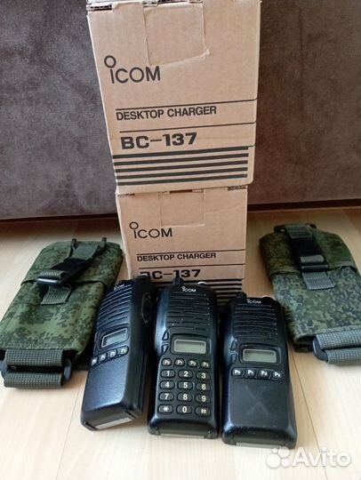 Продам комплект из двух раций, третья бонусом