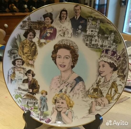 Тарелка N22 Королева Елизавета II