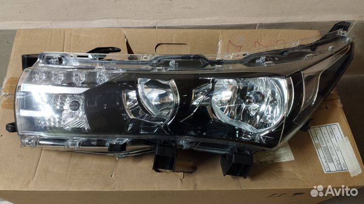 Фара левая Corolla E160, E170