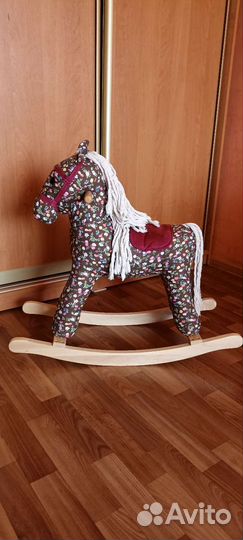 Лошадь качалка