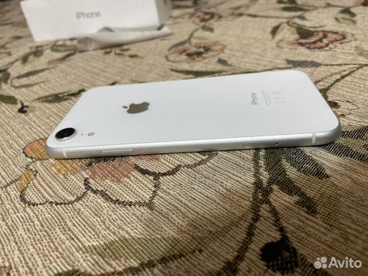 iPhone Xr, 128 ГБ