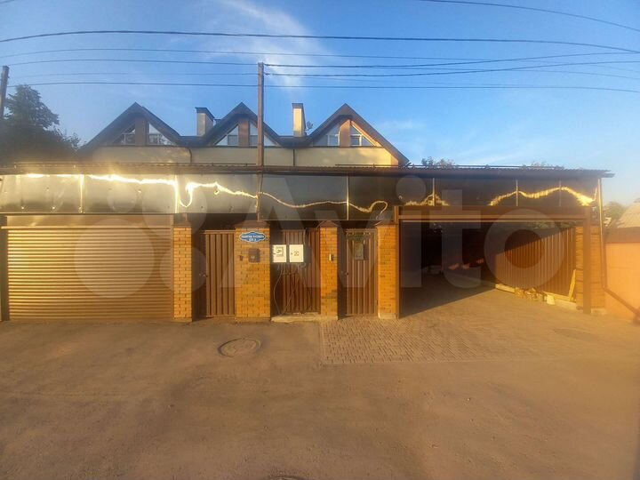 Дом 190 м² на участке 3 сот.