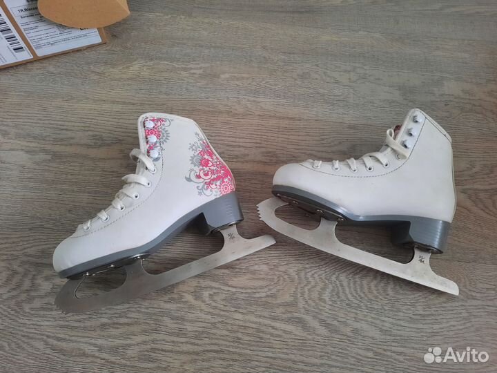Коньки фигурные