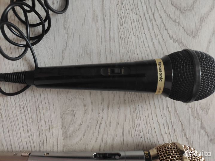Микрофон для караоке проводной