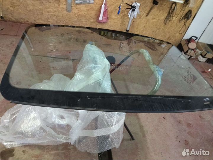 Лобовое стекло ford 2381200, bk31v03100a