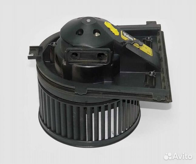 Моторчик печки VW Golf 4 1.6